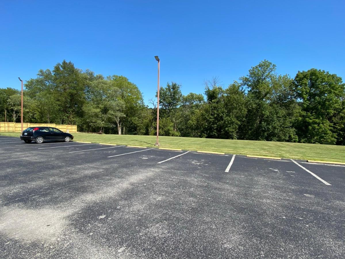 Riverfront Lodge Burkesville Exterior foto
